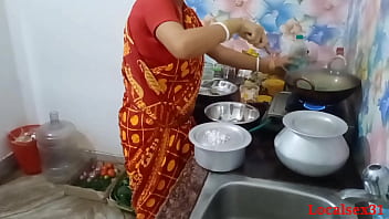 Amateur Indian housewife in red saree fucks husband's friend (Video by LocalSex31)